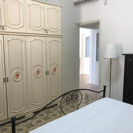 Holiday home Casa Direttamente Sul Mare 1 *