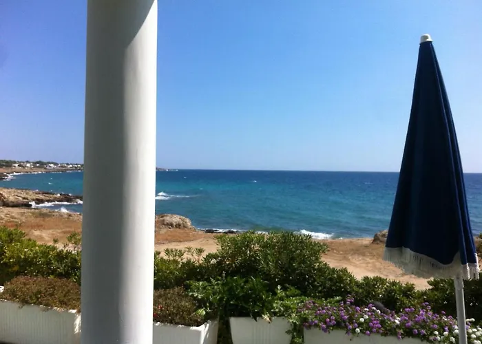 Casa Direttamente Sul Mare 1 בית נופש מרינה די מנקוורסה